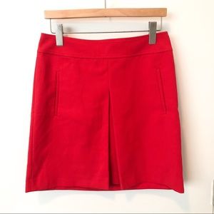 🦋5/20$🦋 EUC pleated red LOFT skirt